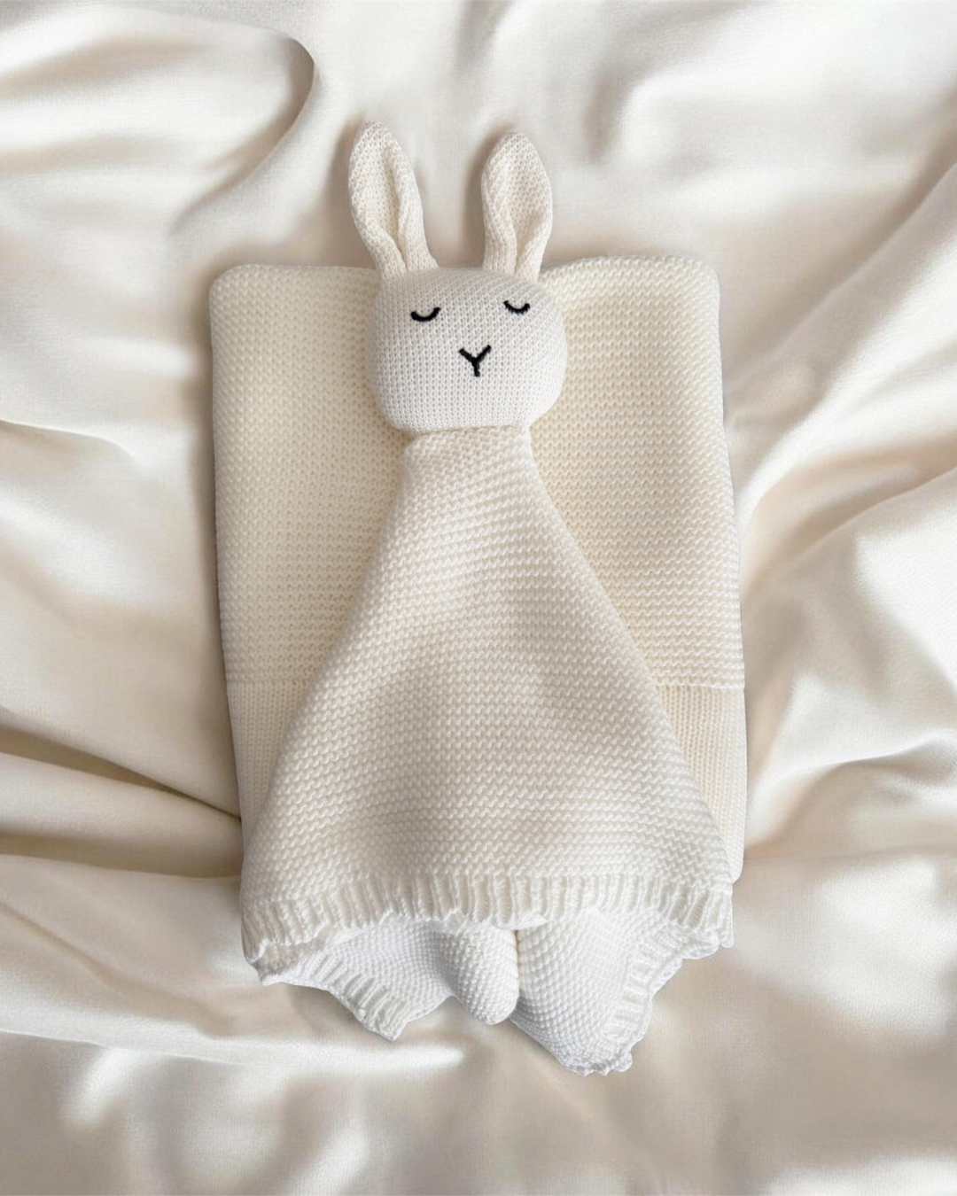 Arely - Blanket & Snuggler Gift Set - Soft Cloud White