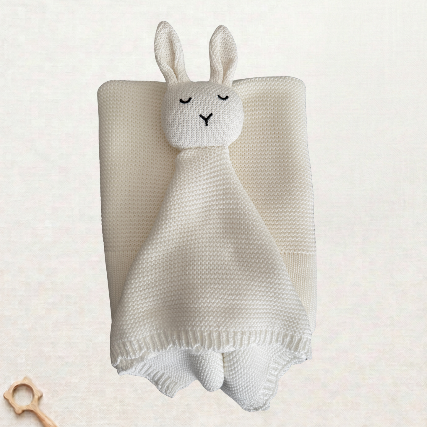 Arely - Blanket & Snuggler Gift Set - Soft Cloud White
