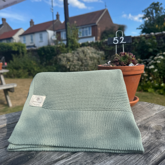 Arely - Organic Cotton  Knitted Blanket - Sage